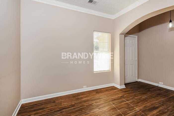 6788 Chestwood Ln - Photo 5 of 22