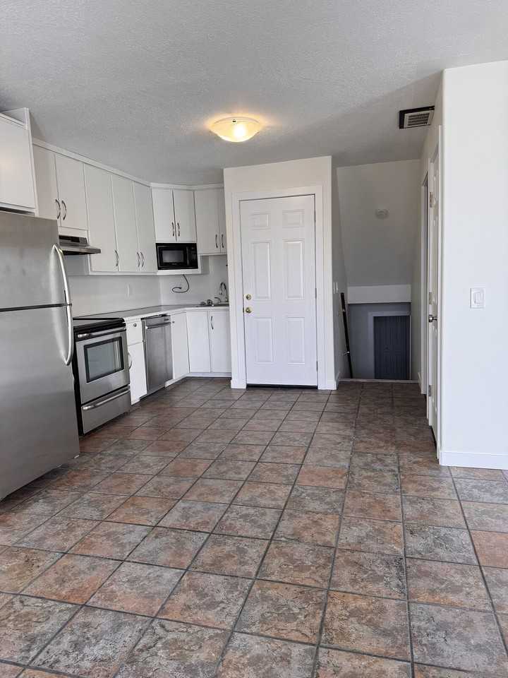Bsmt, 70 Millrise Blvd SW - Photo 3 of 11