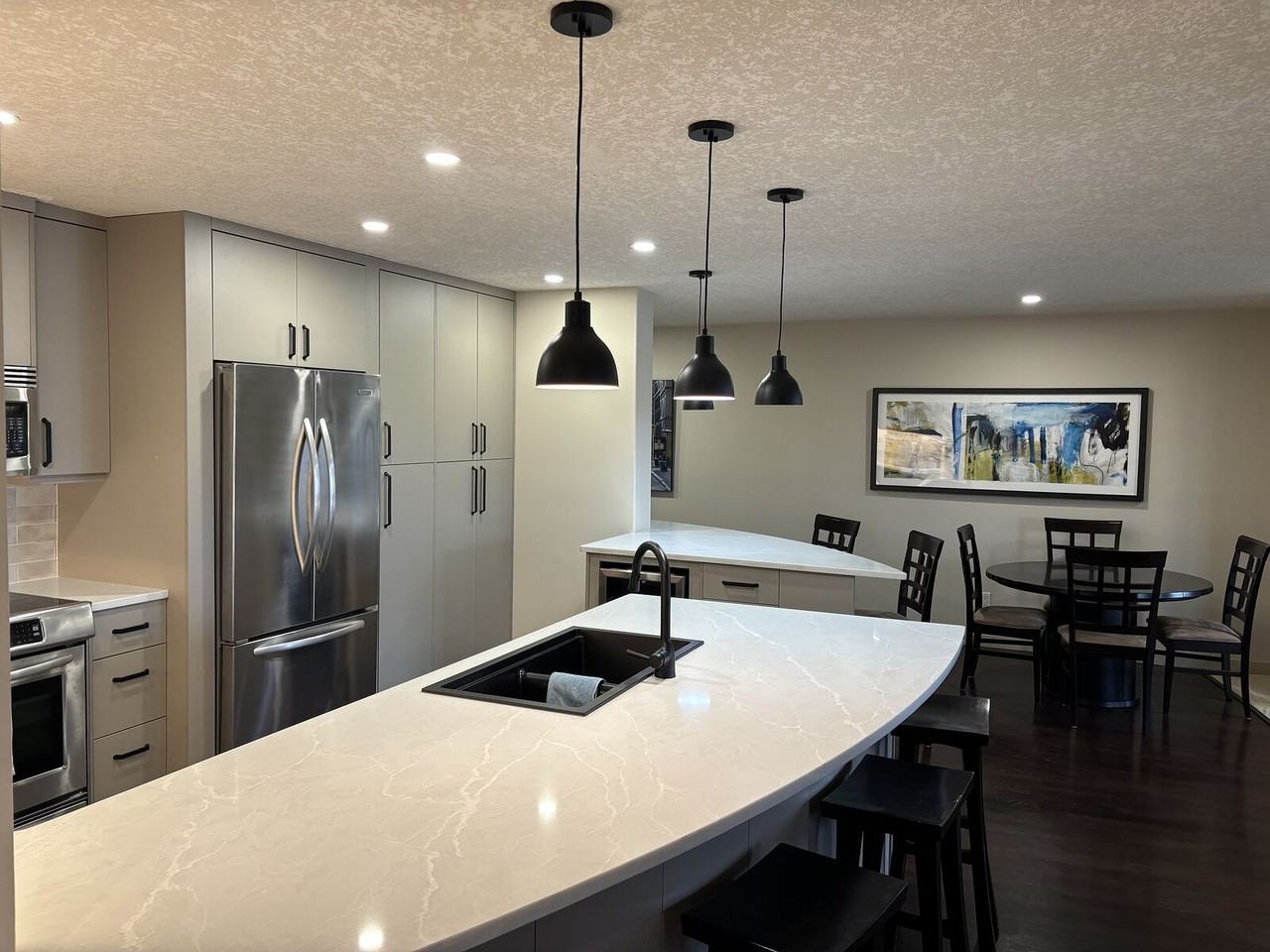 11503 Le Marchand Tower - Photo 3 of 36