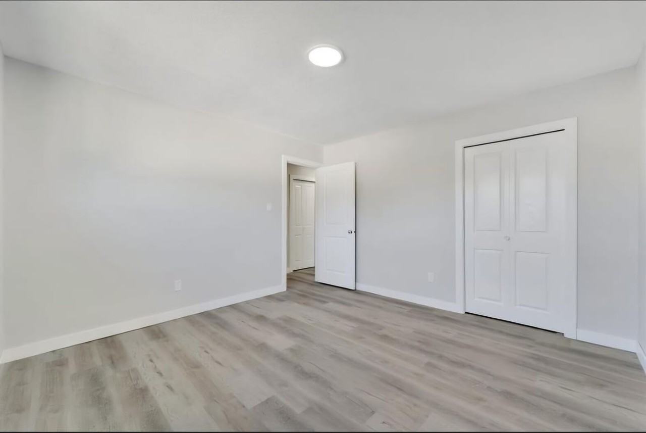 99 Dovercliffe Way Se - Photo 3 of 17