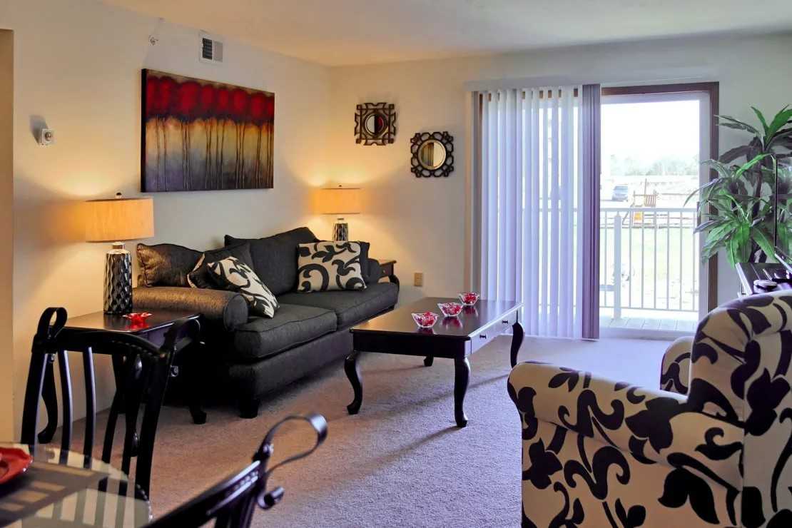1088 E Chicago Blvd #NA - Photo 2 of 10