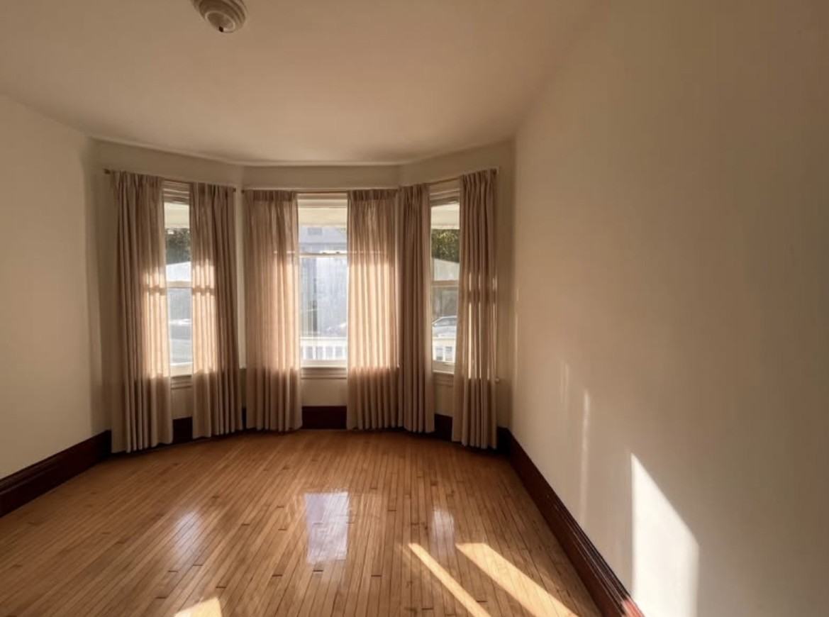 2804 S Logan Ave #2804 - Photo 4 of 17