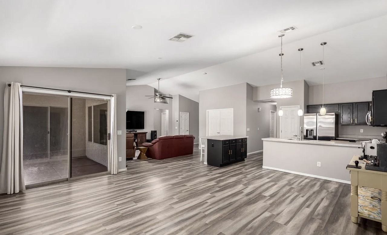 9259 W Caron Cir #NA - Photo 5 of 10