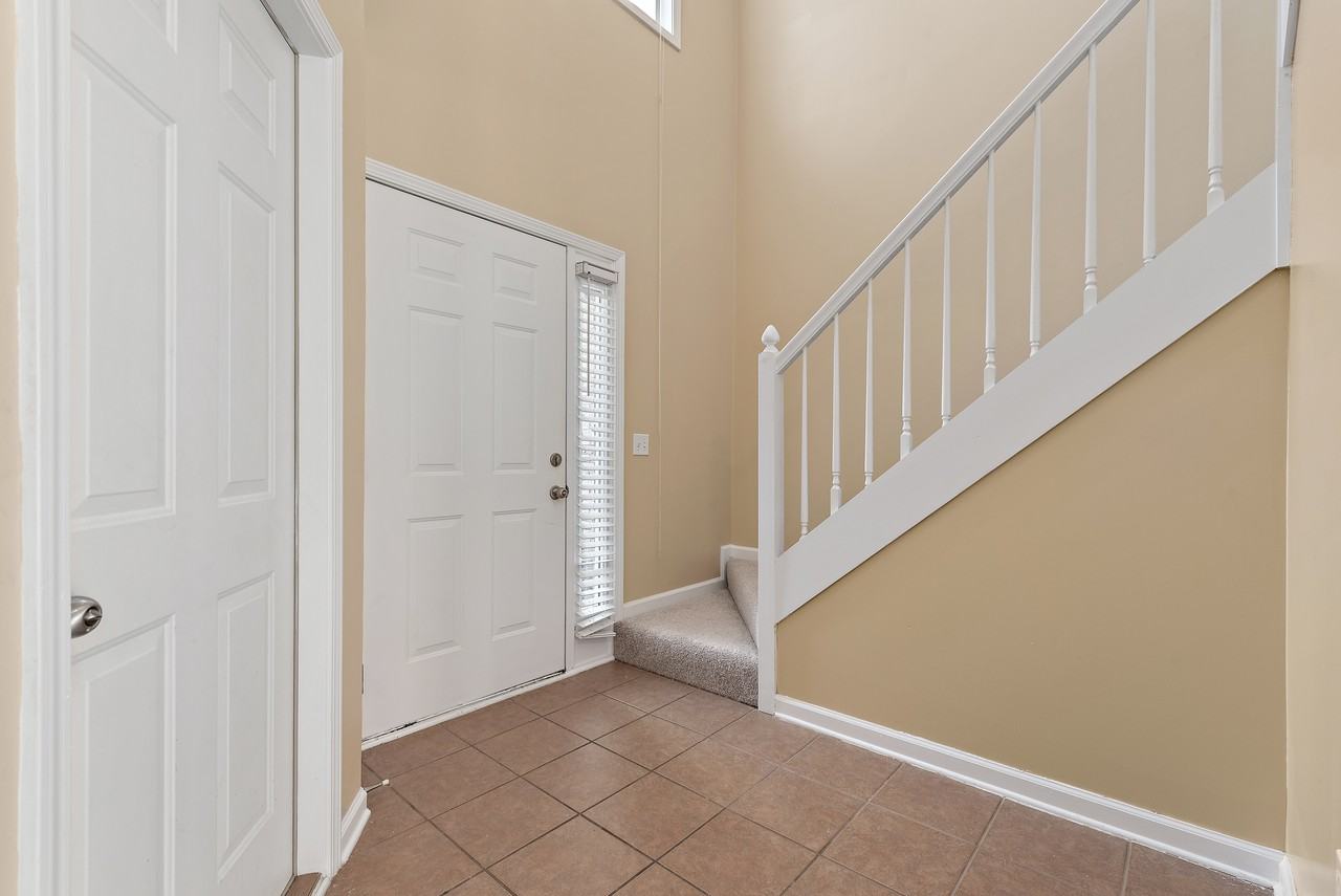 122 Claremont Ave #NA - Photo 5 of 27