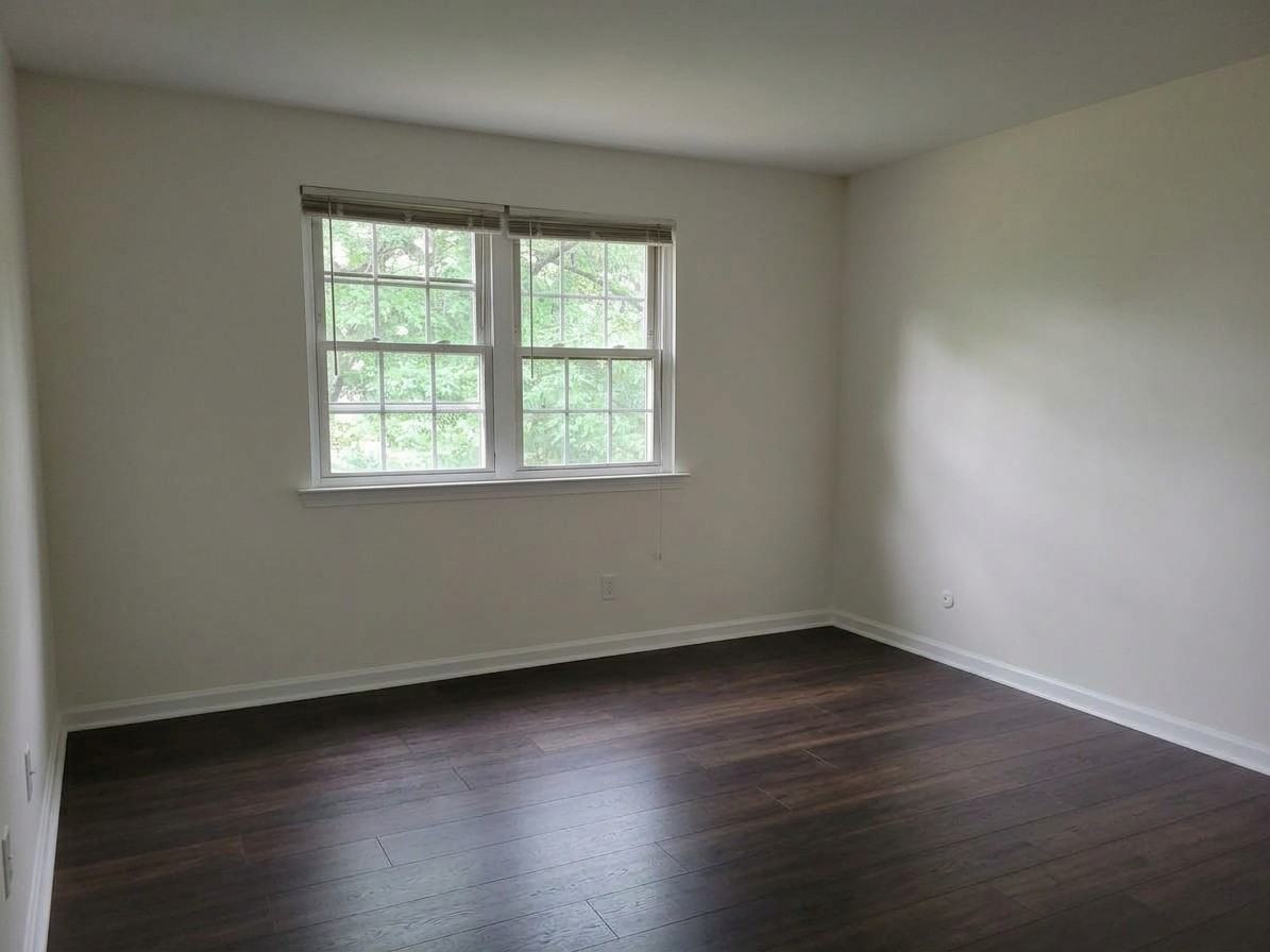 143 Reliance Pl #1 - Photo 5 of 8