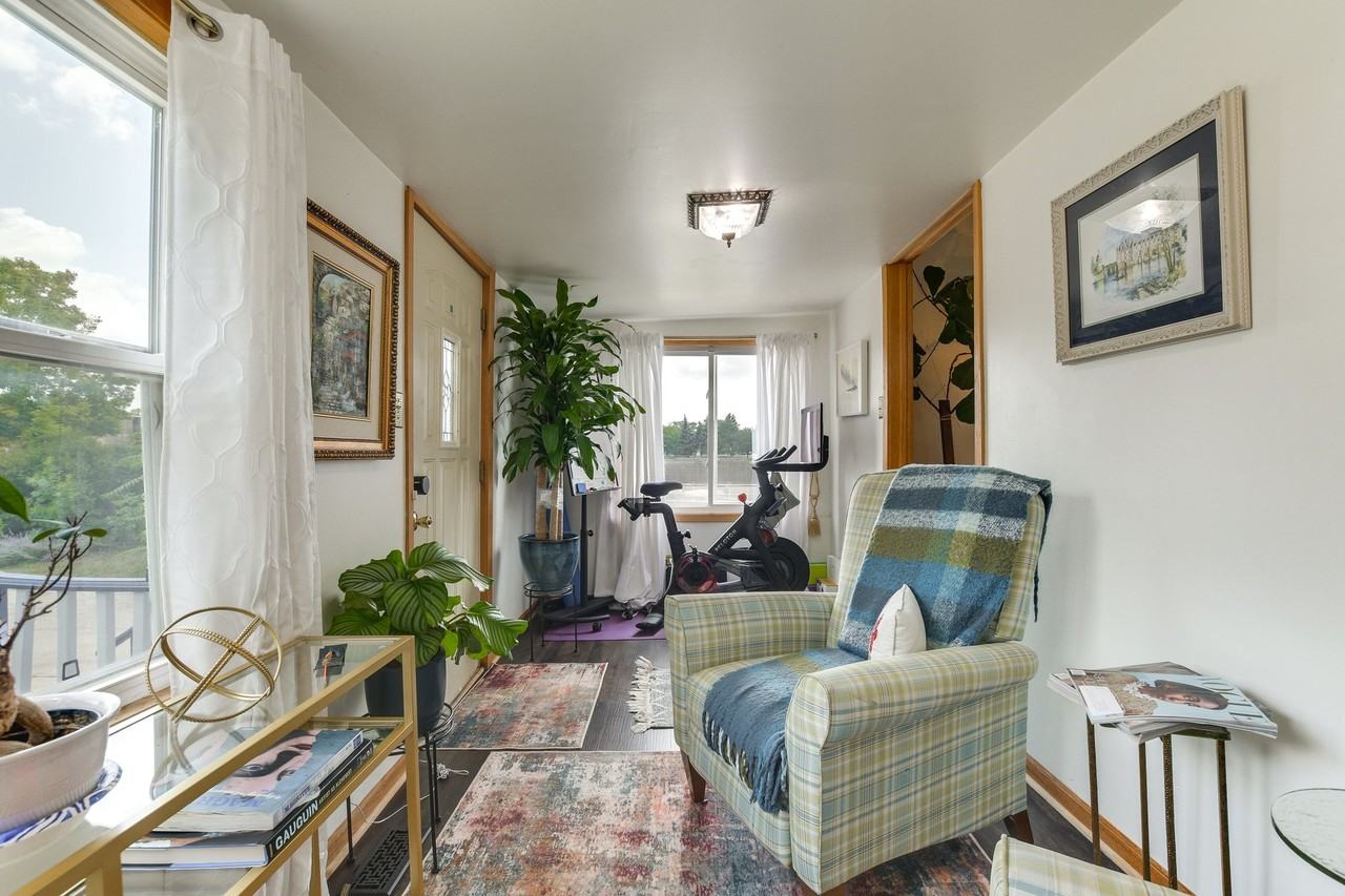 927 S Taylor Ave #NA - Photo 3 of 33