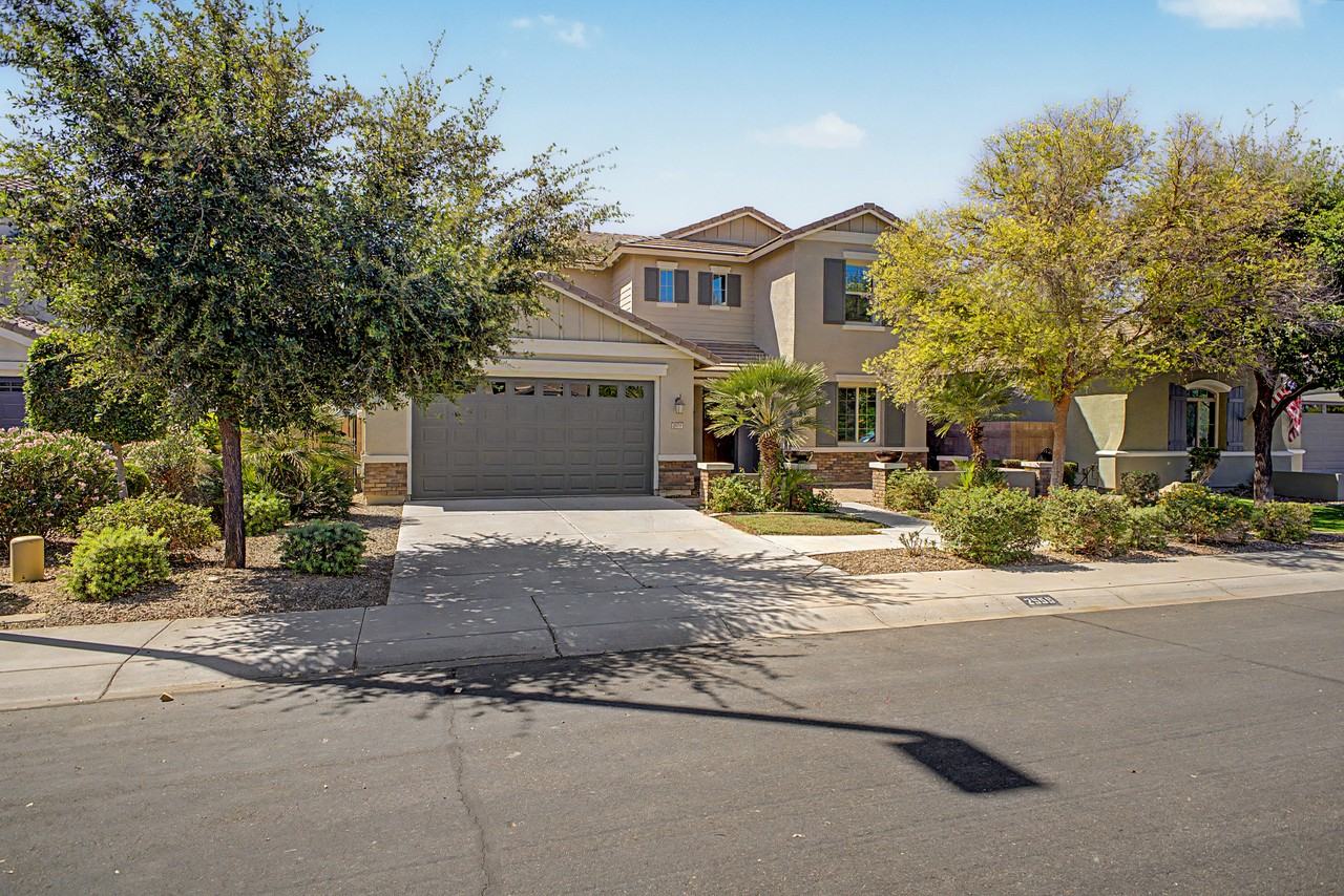 2559 E Penedes Dr #NA - Photo 5 of 50