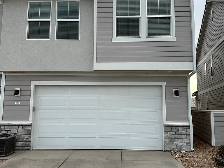 550 W Carnelian Pkwy #NA - Photo 2 of 22