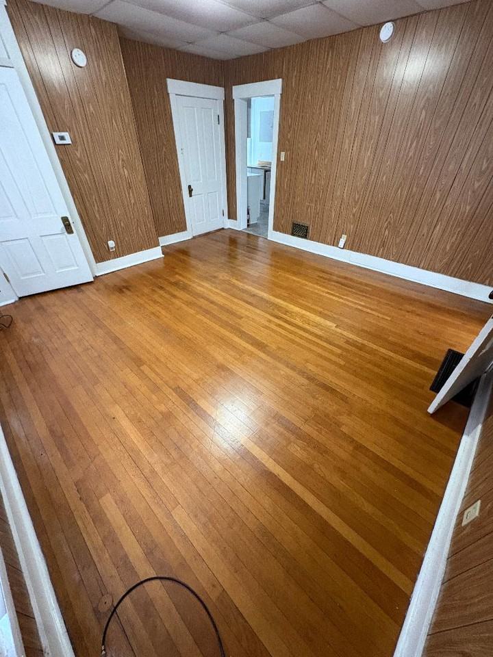 700 Sw A St #1 - Photo 2 of 7