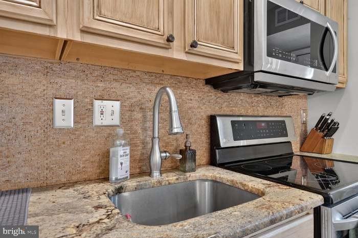 1729 F St Ne - Photo 6 of 19