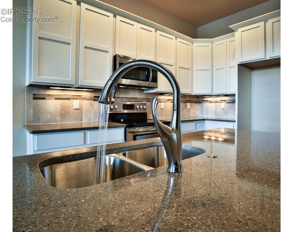 2171 Cape Hatteras Dr #5 - Photo 4 of 25