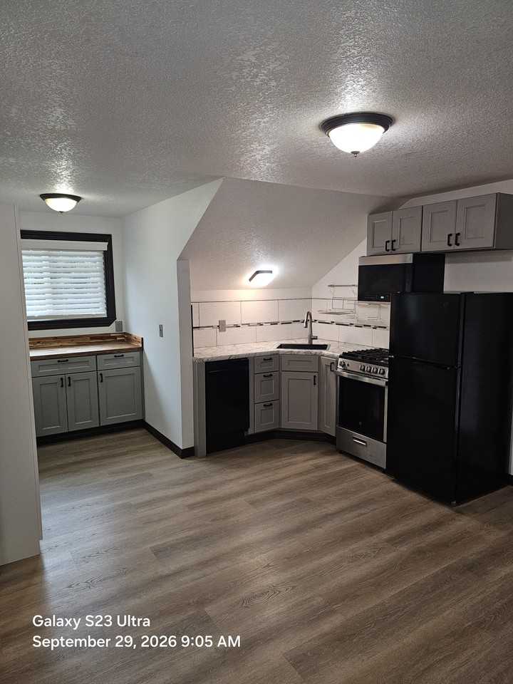 4445 Sw Stoddard Dr #1 - Photo 4 of 13