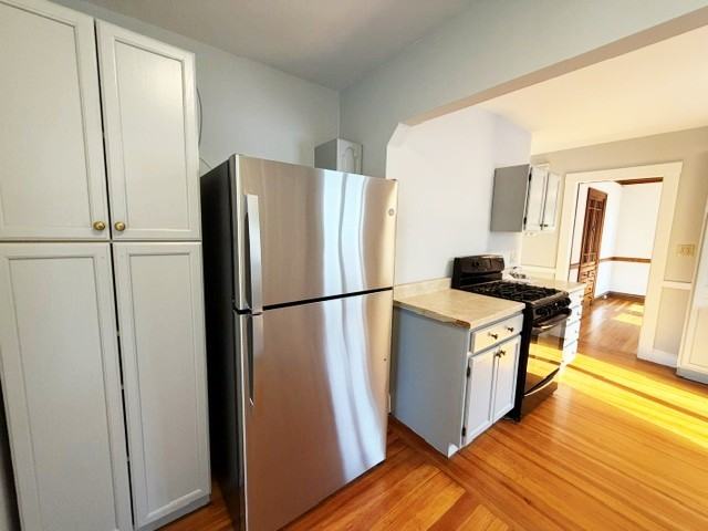 32 Sanborn Ave #2 - Photo 3 of 25