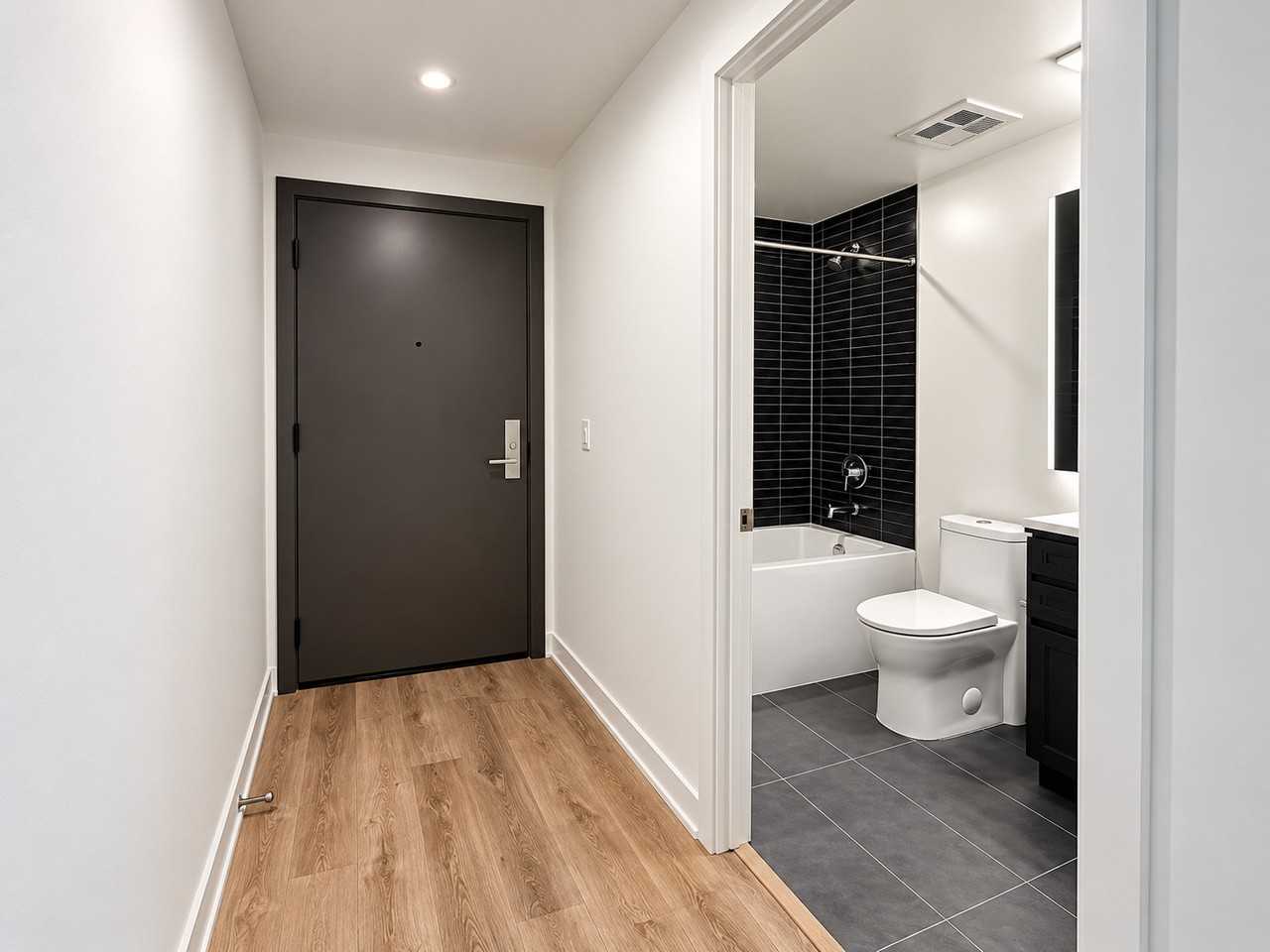91 John Street North #708 - Photo 3 of 16