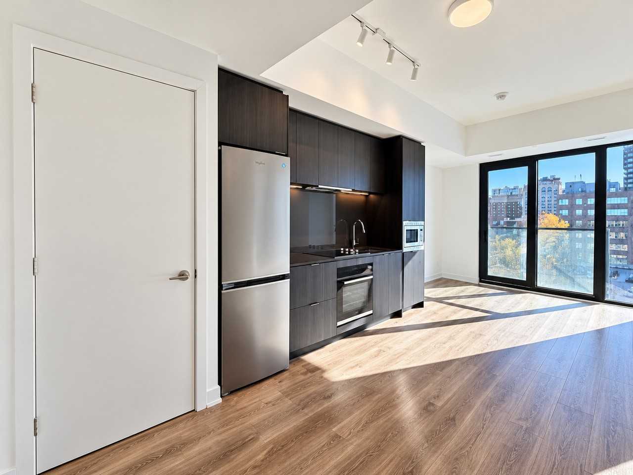 91 John Street North #708 - Photo 6 of 16
