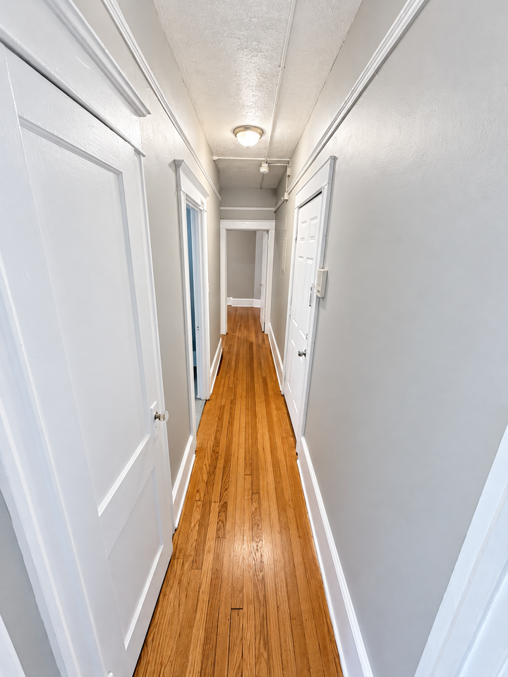 24 Barclay Street #1a - Photo 3 of 15