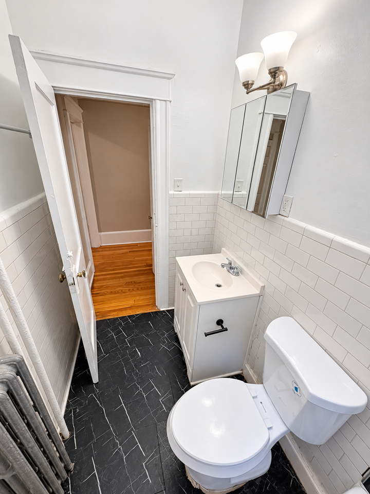 24 Barclay Street #1a - Photo 6 of 15
