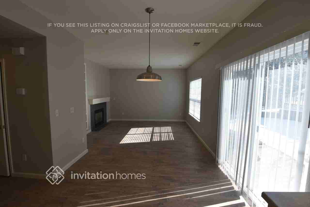 4209 Beautiful Cir - Photo 3 of 15