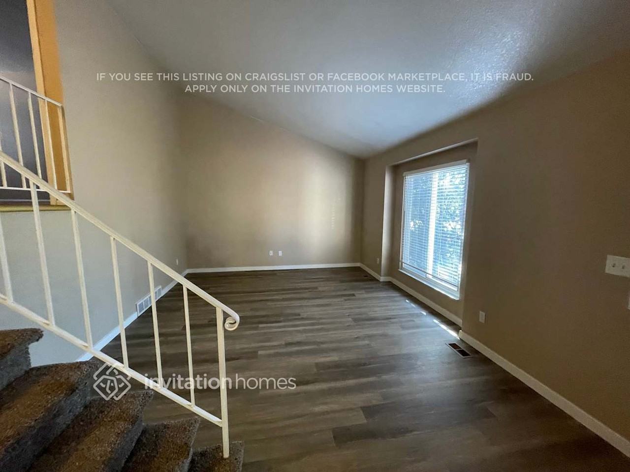 11320 Grape Cir - Photo 3 of 14