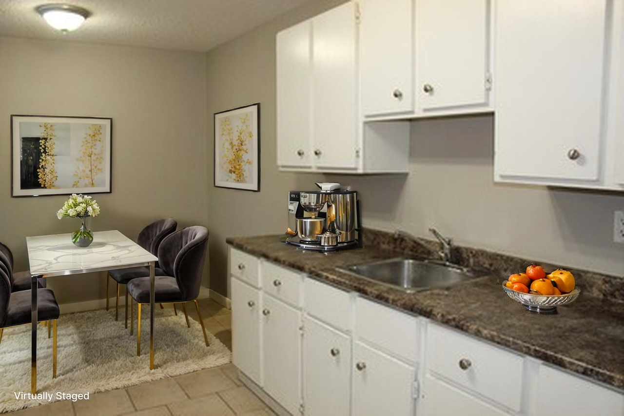 Cardona Place Apartments - Photo 2 of 22