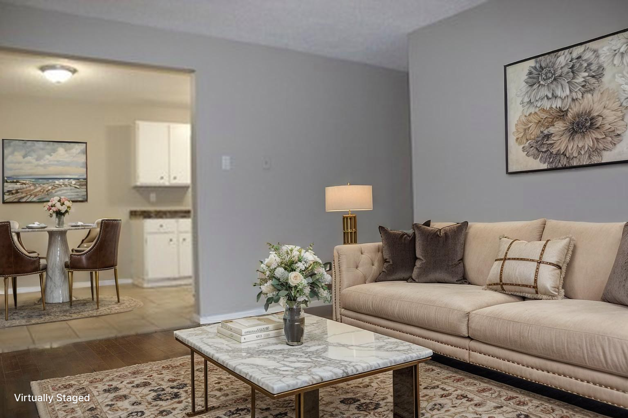 Cardona Place Apartments - Photo 6 of 22