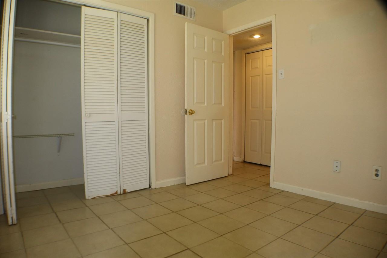 19307 Lazy Valley Dr #1 - Photo 7 of 16