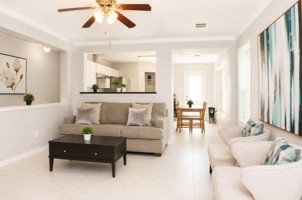 featured image of 8515 Westknoll Ln #1