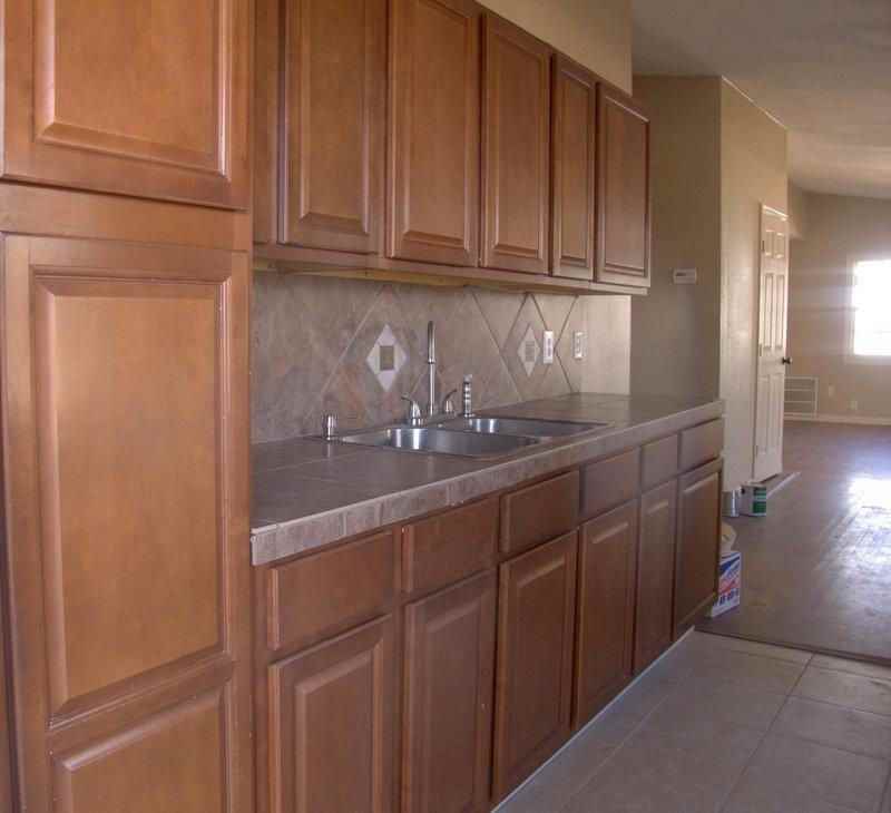 904 Kings Rd #1 - Photo 3 of 7