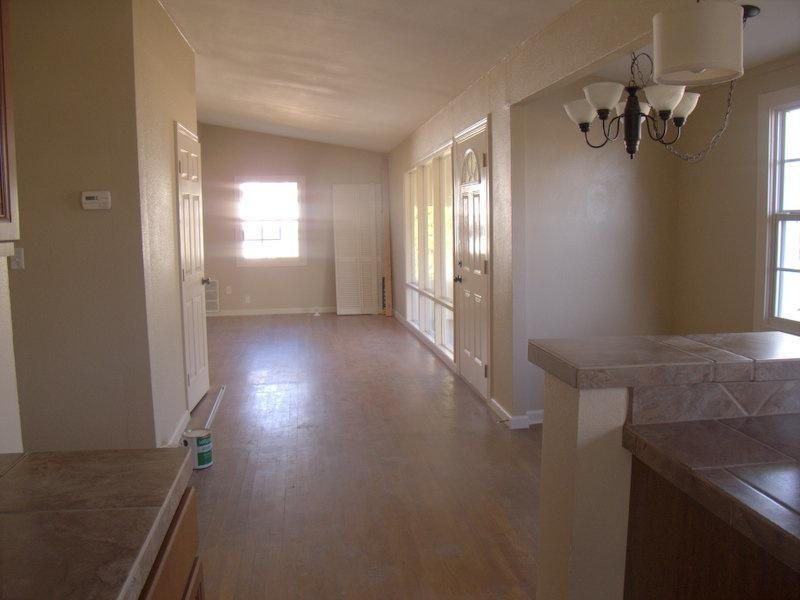 904 Kings Rd #1 - Photo 4 of 7