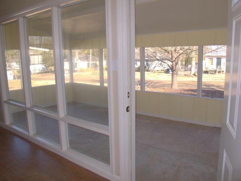 904 Kings Rd #1 - Photo 5 of 7