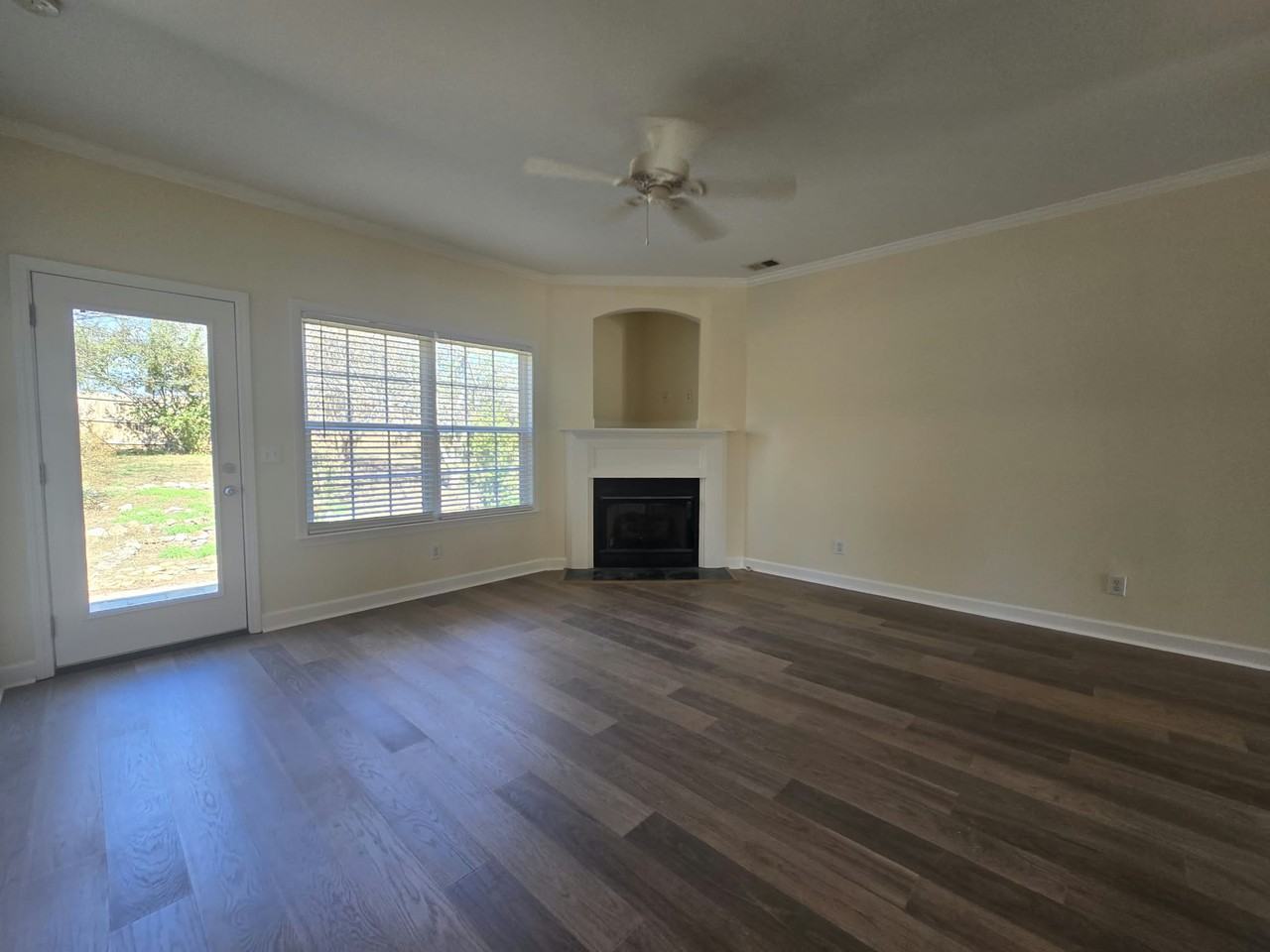 210 Cross Valley Dr #1 - Photo 5 of 10