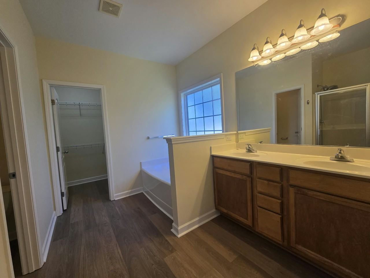 210 Cross Valley Dr #1 - Photo 7 of 10
