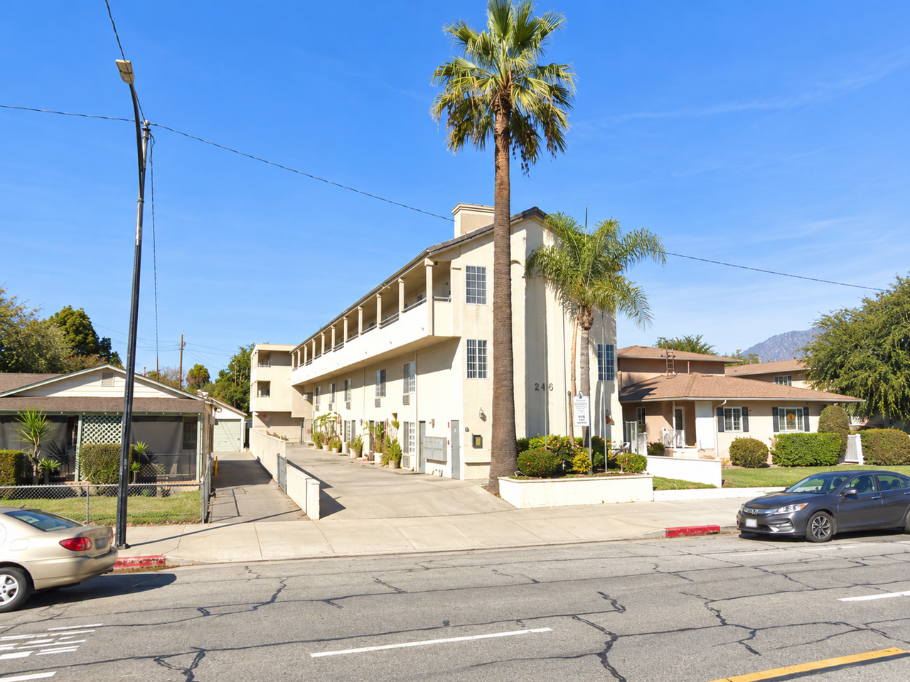 249 W Alameda Ave Burbank - Photo 2 of 5