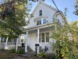 featured image of 714 Lawrence St #1