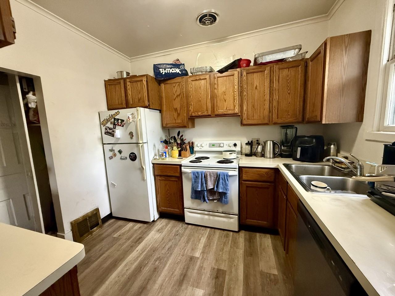 213 N Ingalls St #1 - Photo 4 of 9