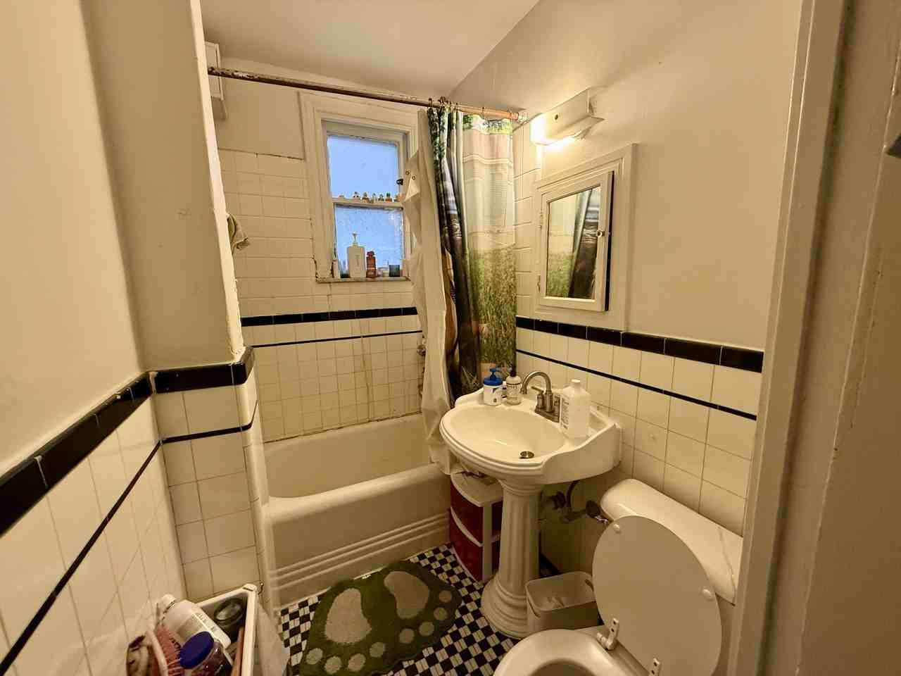 213 N Ingalls St #1 - Photo 5 of 9