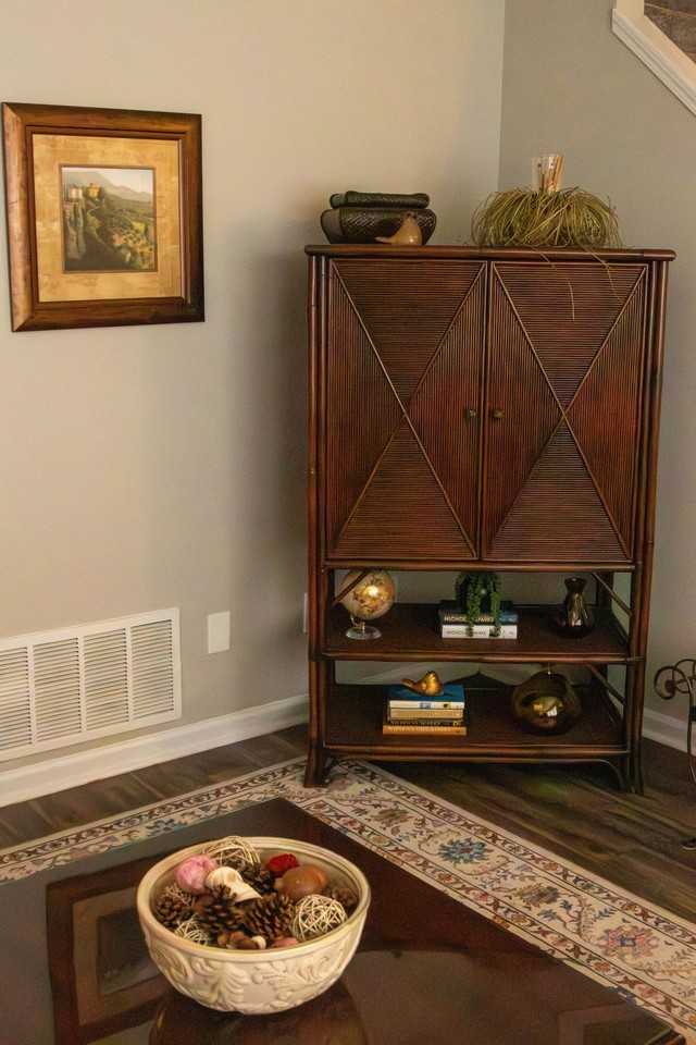 Foxwood Townhomes - Photo 4 of 11