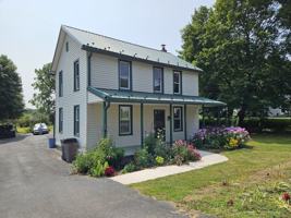 featured image of 131 E Church St #1