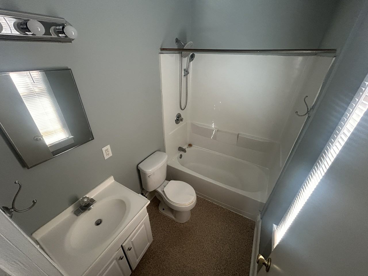 143 Lafayette St #A - Photo 7 of 10