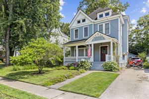 featured image of 1937 Wayland Ave #1