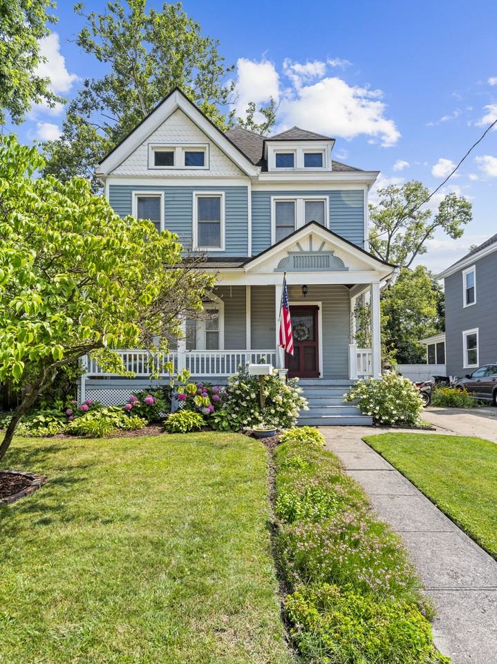 1937 Wayland Ave #1 - Photo 2 of 50