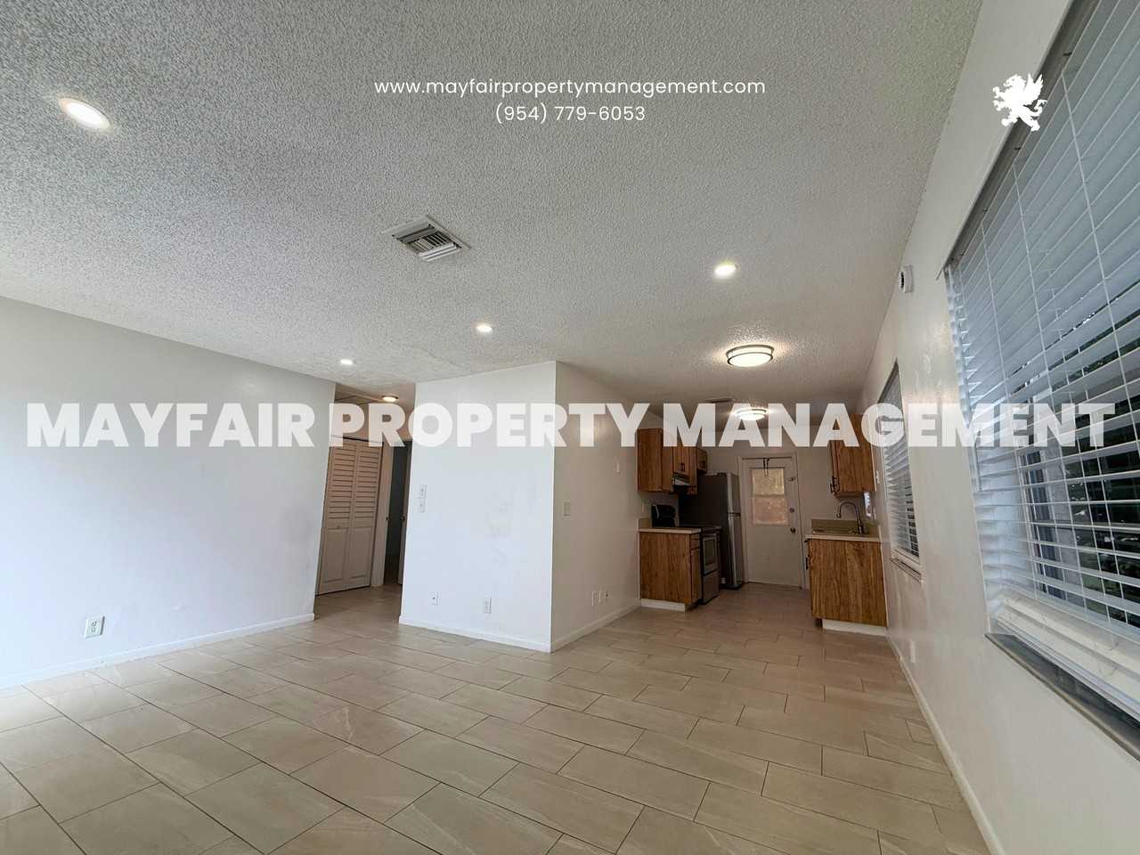 3047 Perry Ave - Photo 4 of 17