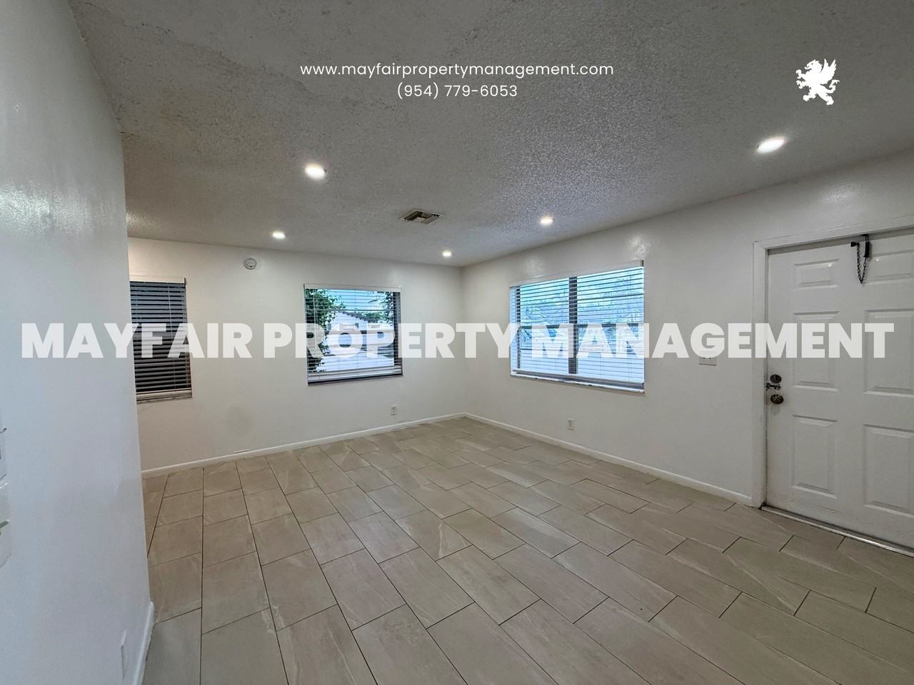 3047 Perry Ave - Photo 5 of 17
