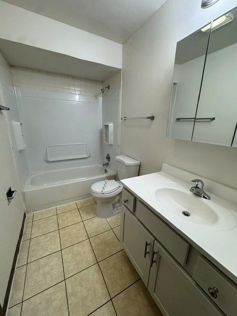 4337 Centennial Ct #37-01 - Photo 5 of 13
