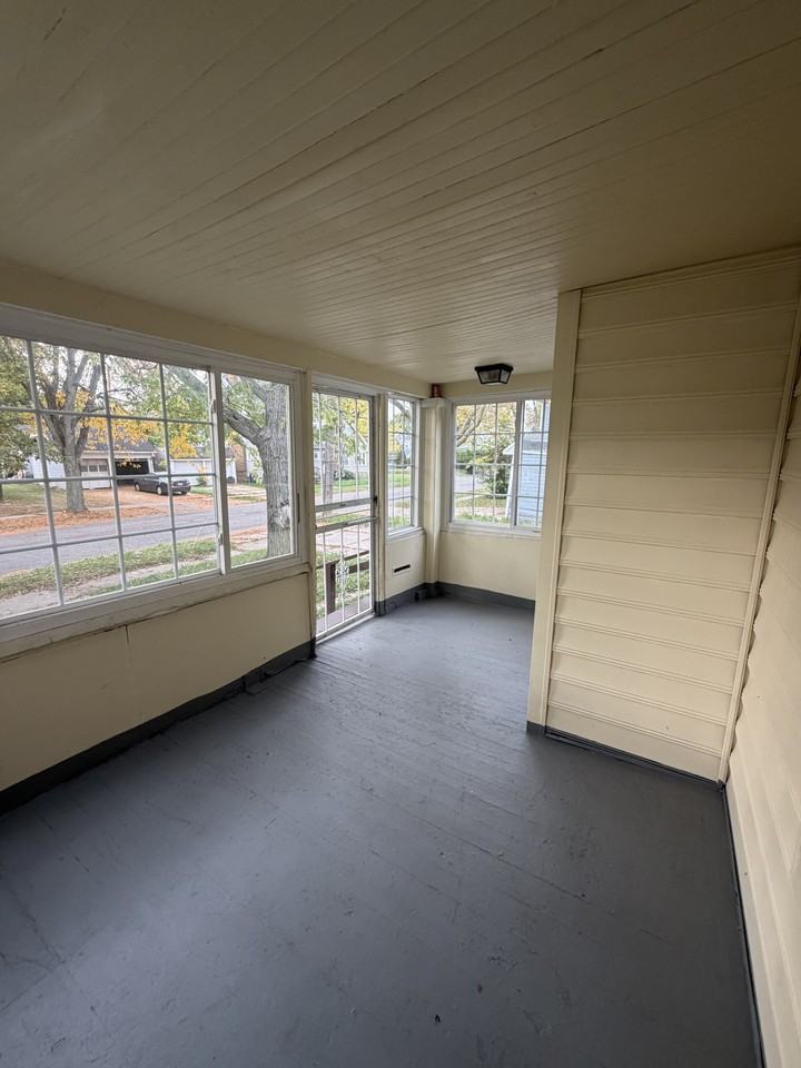 3331 Cedarbrook Rd #2 - Photo 3 of 30