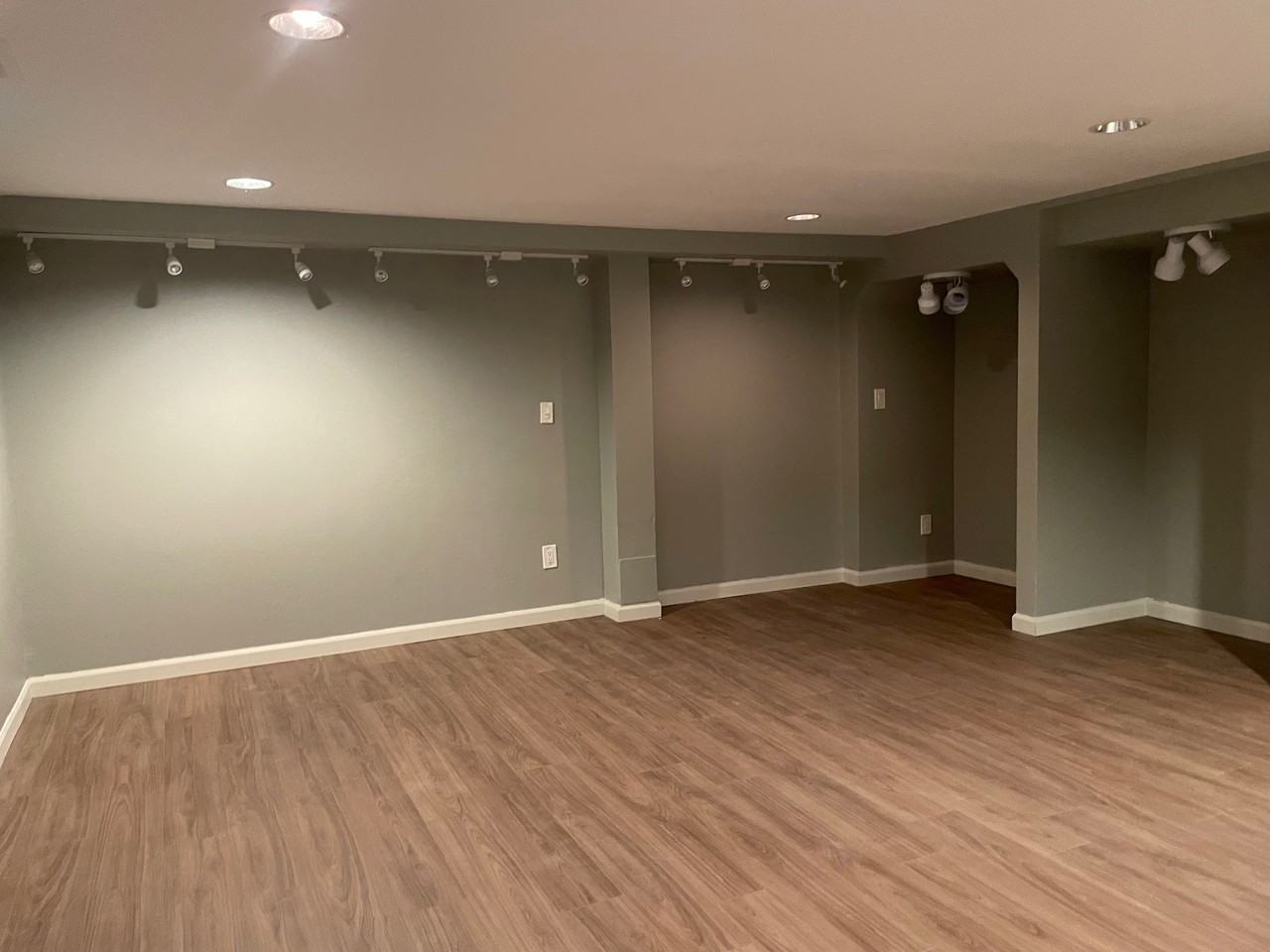 1206 Cree Dr #1 - Photo 4 of 16