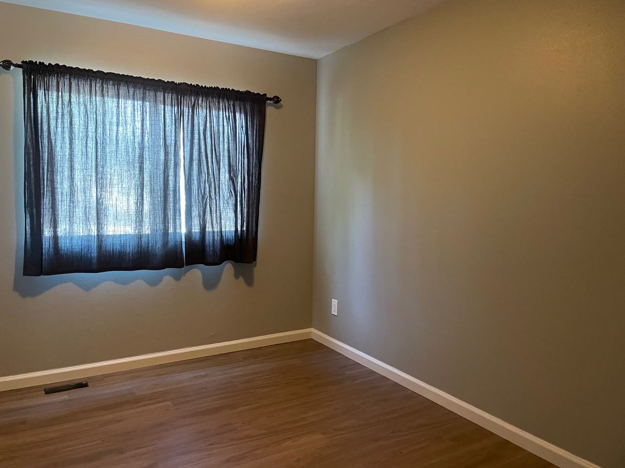 1206 Cree Dr #1 - Photo 7 of 16
