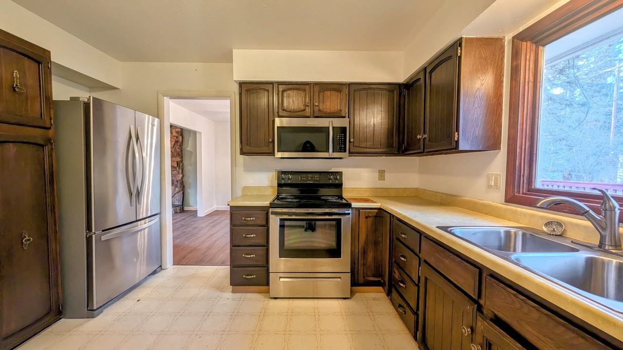 1962 Weston Dr #1 - Photo 5 of 26