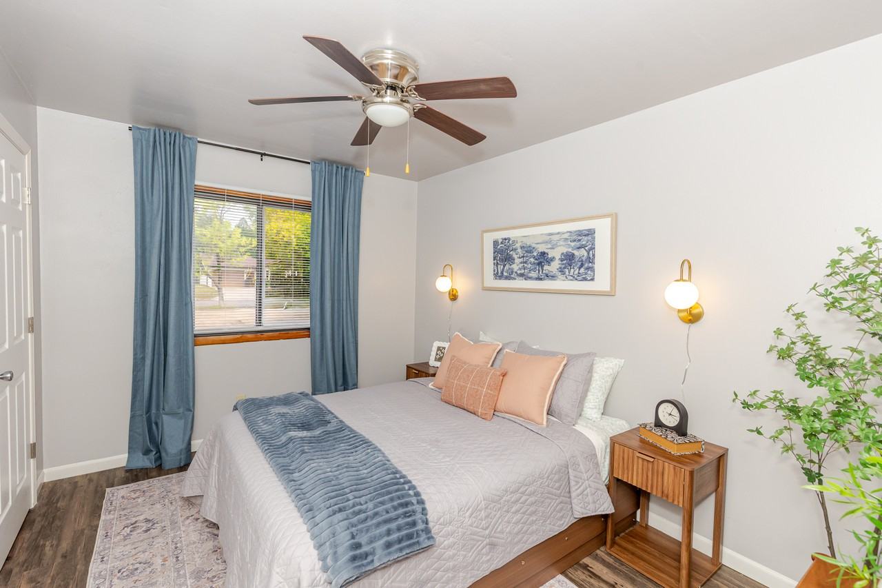 413 4th Ave E #4 - Photo 4 of 7