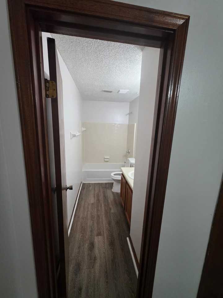 1290 Jefferson AvenueUnit D #1 - Photo 7 of 10